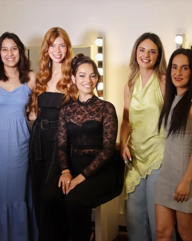 Makeup training group at the studio in Porto